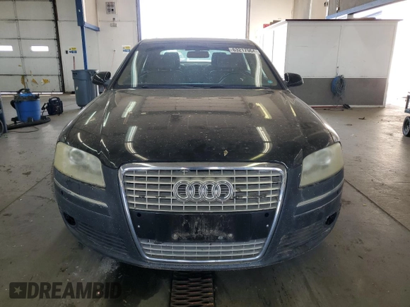 2007 Audi A8 4.2L z VIN WAUMV44E77N023964, wystawiony jako Copart lot #63217964 z przebiegiem 143 958 mil mil oraz Czysty tytuł • Clean title. Historia ofert i sprzedaży dostępna na DreamBid. Obrazek 5.