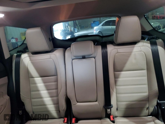 2019 Ford Escape Titanium с VIN 1FMCU0J91KUB47689, выставлен на аукционе Copart как лот 57995445 с пробегом 68 811 миль миль и Списание • Salvage title. История ставок и продаж доступна на DreamBid. Изображение 10.