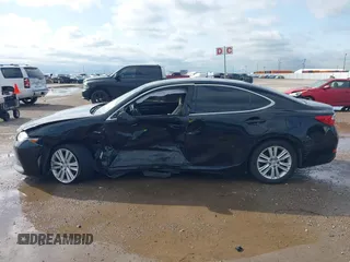 2015 Lexus ES 330 z VIN JTHBK1GG8F2207260, wystawiony jako IAAI lot #42210193 z przebiegiem 109 386 mil mil oraz . Historia ofert i sprzedaży dostępna na DreamBid. Obrazek 14.