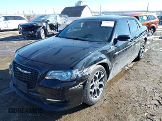 2018 Chrysler 300 with VIN 2C3CCAGG7JH302352, listed as a IAAI auction lot 41626942 with 106,656 mi miles. Bid and sale history available at carsss.com. Image 17.