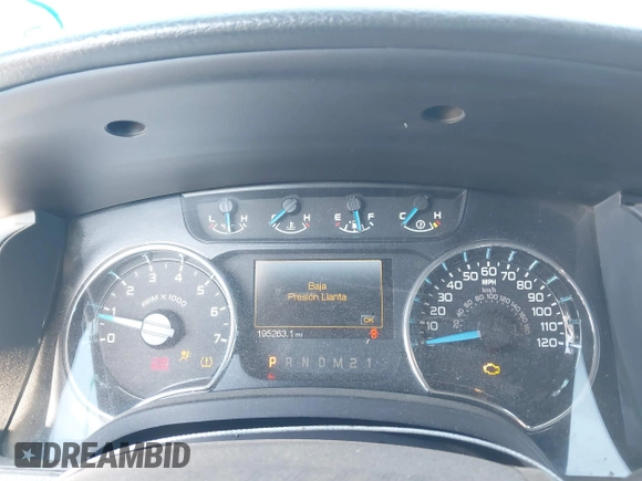 2014 Ford F-150 XL with VIN 1FTFW1CF5EKF26442, listed as a IAAI auction lot 41484912 with 195,263 mi miles. Bid and sale history available at carsss.com. Image 7.