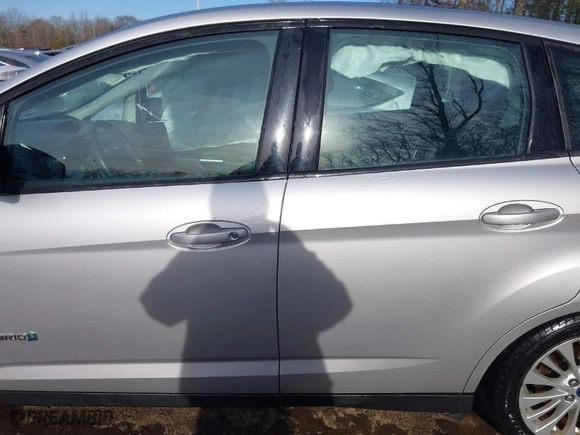 2017 Ford C-Max Hybrid SE with VIN 1FADP5AU7HL115786, listed as a IAAI auction lot 41714213 with 214,988 mi miles. Bid and sale history available at carsss.com. Image 14.