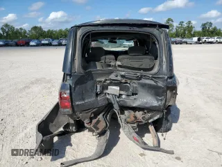 2003 Chevrolet TrailBlazer EXT LT with VIN 1GNES16PX36243057, listed as a Copart auction lot 72416734 with 245,963 mi miles and Salvage Title. Bid and sale history available at carsss.com. Image 6.