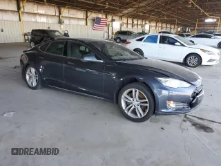 2016 Tesla Model S 70 with VIN 5YJSA1E15GF131448, listed as a Copart auction lot 57100245 with 84,503 mi miles and Clean title. Bid and sale history available at DreamBid. Image 4.