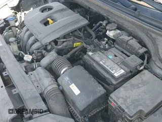 2019 Hyundai Elantra Value Edition z VIN KMHD84LF0KU761622, wystawiony jako IAAI lot #42300029 z przebiegiem 88 785 mil mil oraz . Historia ofert i sprzedaży dostępna na DreamBid. Obrazek 19.