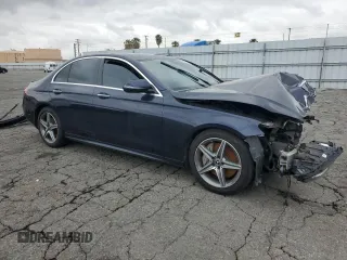 2019 Mercedes-Benz E 300 with VIN WDDZF4JB3KA544346, listed as a Copart auction lot 54912055 with Not Provided miles and Clean Title. Bid and sale history available at DreamBid. Image 4.