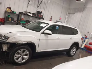 2018 Volkswagen Atlas SE with VIN 1V2KR2CA7JC574270, listed as a IAAI auction lot 41654110 with 104,440 mi miles and . Bid and sale history available at DreamBid. Image 15.