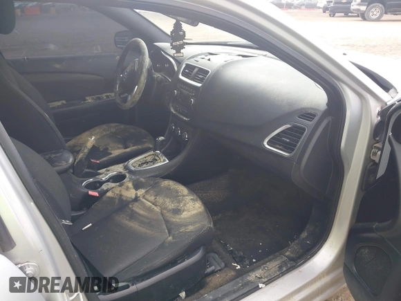 2012 Dodge Avenger SXT with VIN 1C3CDZCB8CN161680, listed as a IAAI auction lot 40581080 with Not Provided miles and . Bid and sale history available at DreamBid. Image 5.