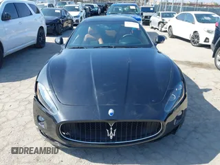 2009 Maserati GranTurismo с VIN ZAMHJ45A590045064, выставлен на аукционе IAAI как лот 42427689 с пробегом 57 113 миль миль и . История ставок и продаж доступна на DreamBid. Изображение 13.