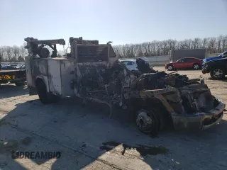 2019 Ford F-350 XL z VIN 1FD8X3HT6KED71440, wystawiony jako Copart lot #46765714 z przebiegiem Nie podano mil oraz Nie do naprawy • Non repairable. Historia ofert i sprzedaży dostępna na DreamBid. Obrazek 4.