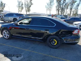 2015 Volkswagen Passat 2.0L TDI SEL Premium with VIN 1VWCV7A31FC053259, listed as a IAAI auction lot 41397357 with 157,842 mi miles. Bid and sale history available at carsss.com. Image 6.