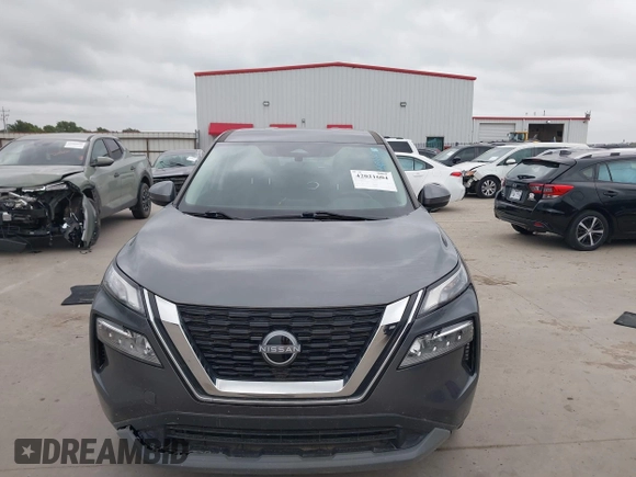 2022 Nissan Rogue SV with VIN 5N1BT3BB8NC695197, listed as a IAAI auction lot 42021604 with 98,091 mi miles and . Bid and sale history available at DreamBid. Image 12.