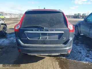 2015 Volvo XC60 T6 Platinum with VIN YV4902RM1F2648904, listed as a IAAI auction lot 40987622 with 80,745 mi miles. Bid and sale history available at carsss.com. Image 17.