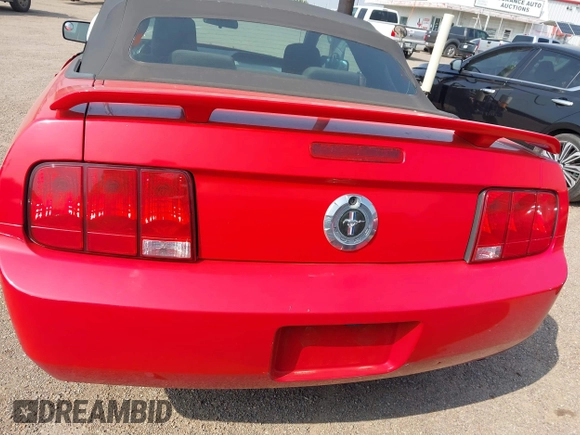 2005 Ford Mustang Deluxe with VIN 1ZVFT84N055191982, listed as a IAAI auction lot 41928428 with 94,495 mi miles. Bid and sale history available at carsss.com. Image 16.