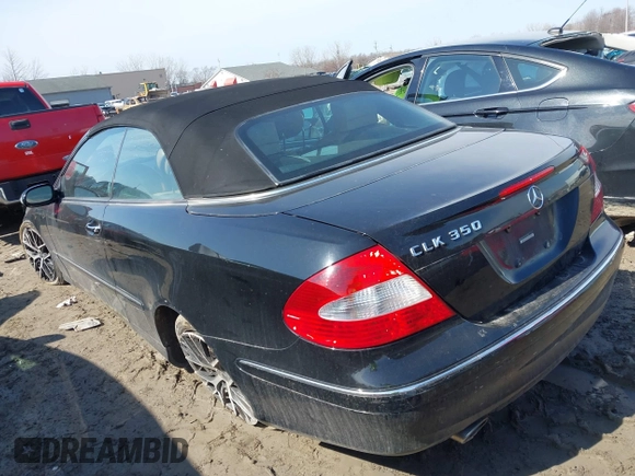2008 Mercedes-Benz CLK 350 z VIN WDBTK56F98T097935, wystawiony jako IAAI lot #41764830 z przebiegiem 172 451 mil mil oraz . Historia ofert i sprzedaży dostępna na DreamBid. Obrazek 3.