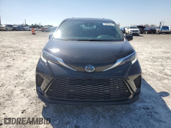 2021 Toyota Sienna XSE with VIN 5TDXRKEC1MS044966, listed as a Copart auction lot 48853605 with 41,720 mi miles and Salvage Title. Bid and sale history available at DreamBid. Image 5.