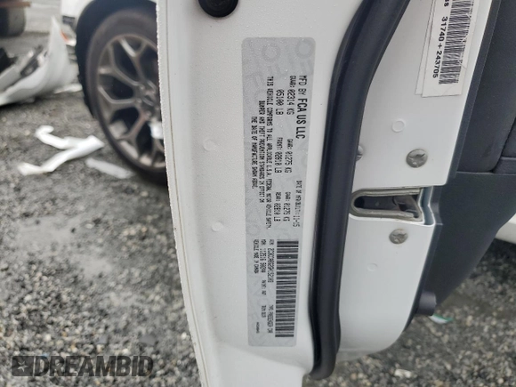 2016 Chrysler 300 S z VIN 2C3CCABG2GH152103, wystawiony jako Copart lot #54530625 z przebiegiem 217 656 mil mil oraz Szkoda całkowita • Salvage title. Historia ofert i sprzedaży dostępna na DreamBid. Obrazek 12.