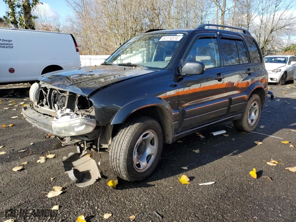 2002 Suzuki Grand Vitara JLX with VIN JS3TD62V324154082, listed as a Copart auction lot 84174574 with 236,372 mi miles and Salvage Title. Bid and sale history available at carsss.com. Image 1.