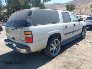 2004 Chevrolet Suburban LS with VIN 3GNEC16Z84G226272, listed as a IAAI auction lot 42603442 with 217,618 mi miles and . Bid and sale history available at DreamBid. Image 4.