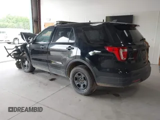 2018 Ford Police Interceptor Utility z VIN 1FM5K8AR5JGB91950, wystawiony jako IAAI lot #41976863 z przebiegiem Nie podano mil oraz . Historia ofert i sprzedaży dostępna na DreamBid. Obrazek 3.