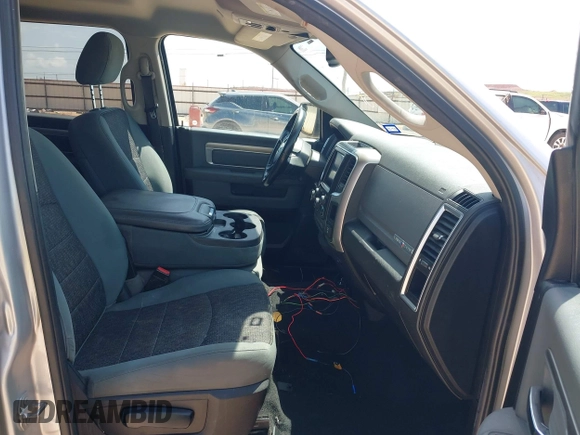 2019 Ram 1500 Big Horn with VIN 1C6RR6LT9KS564282, listed as a IAAI auction lot 42470182 with 186,902 mi miles and . Bid and sale history available at DreamBid. Image 5.