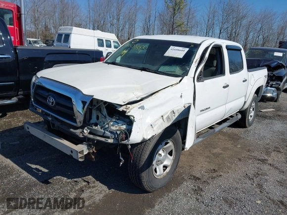 2008 Toyota Tacoma PreRunner with VIN 5TEJU62N38Z560157, listed as a IAAI auction lot 41608600 with 216,045 mi miles. Bid and sale history available at carsss.com. Image 6.