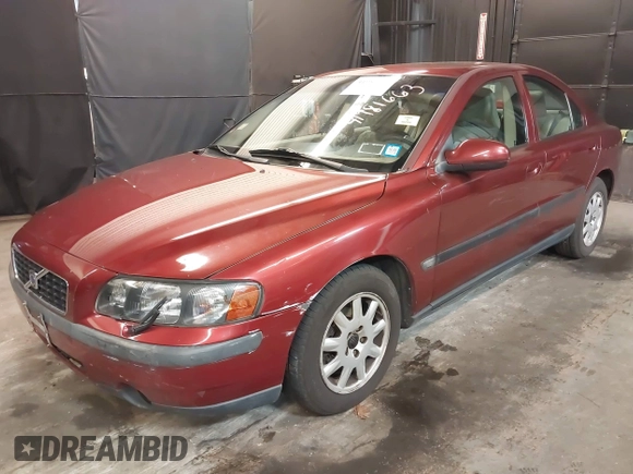2001 Volvo S60 with VIN YV1RS61R912017817, listed as a IAAI auction lot 41981663 with 44,226 mi miles. Bid and sale history available at carsss.com. Image 18.