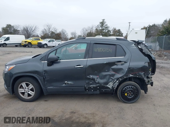 2018 Chevrolet Trax LT with VIN 3GNCJLSB2JL409509, listed as a IAAI auction lot 41800104 with 84,630 mi miles and . Bid and sale history available at carsss.com. Image 13.