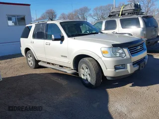 2006 Ford Explorer Limited z VIN 1FMEU75E06ZA14701, wystawiony jako IAAI lot #41308694 z przebiegiem 216 253 mil mil oraz . Historia ofert i sprzedaży dostępna na DreamBid. Obrazek 1.