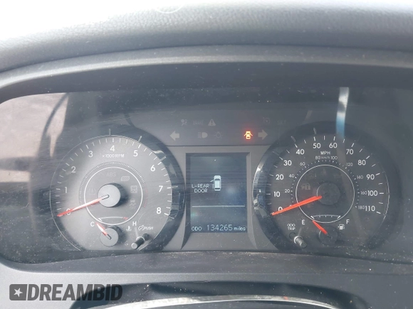 2015 Toyota Sienna LE AAS with VIN 5TDKK3DC5FS575077, listed as a IAAI auction lot 41941483 with 134,265 mi miles. Bid and sale history available at carsss.com. Image 7.