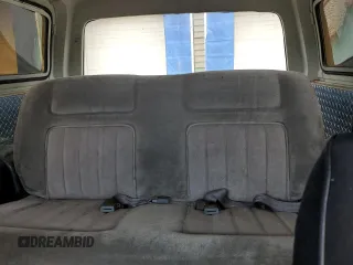 1988 Chevrolet Blazer с VIN 1GNEV18K5JF143423, выставлен на аукционе Copart как лот 55763905 с пробегом 93 600 миль миль и Чистый • Clean title. История ставок и продаж доступна на DreamBid. Изображение 10.