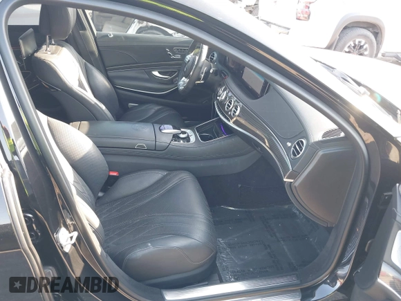 2018 Mercedes-Benz S 63 AMG with VIN WDDUG8JB0JA343131, listed as a IAAI auction lot 41863404 with 29,778 mi miles and . Bid and sale history available at DreamBid. Image 5.