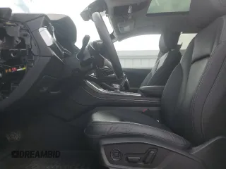 2023 Audi Q8 Premium Plus z VIN WA1EVBF19PD023387, wystawiony jako Copart lot #53536155 z przebiegiem 26 483 mil mil oraz Szkoda całkowita • Salvage title. Historia ofert i sprzedaży dostępna na DreamBid. Obrazek 7.