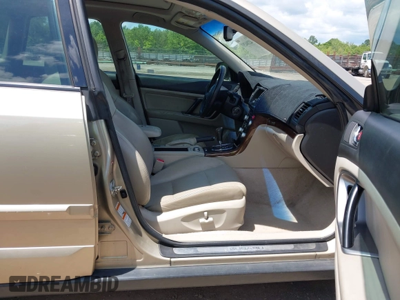 2008 Subaru Outback XT Limited z VIN 4S4BP63C784338539, wystawiony jako IAAI lot #42204293 z przebiegiem 233 305 mil mil oraz . Historia ofert i sprzedaży dostępna na DreamBid. Obrazek 5.