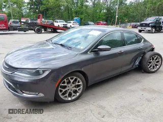 2015 Chrysler 200 C z VIN 1C3CCCEG4FN512713, wystawiony jako IAAI lot #42285227 z przebiegiem 109 379 mil mil oraz . Historia ofert i sprzedaży dostępna na DreamBid. Obrazek 17.