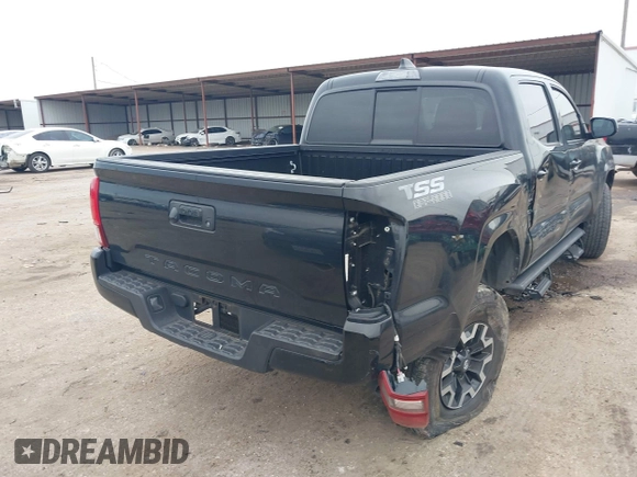 2021 Toyota Tacoma SR z VIN 5TFAX5GNXMX193978, wystawiony jako IAAI lot #41595827 z przebiegiem 43 999 mil mil oraz . Historia ofert i sprzedaży dostępna na DreamBid. Obrazek 4.