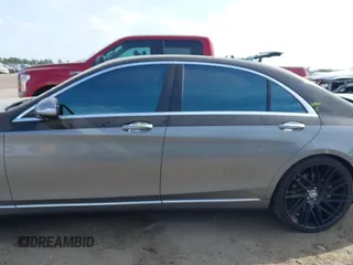 2015 Mercedes-Benz S 550 z VIN WDDUG8CB6FA130429, wystawiony jako IAAI lot #42078993 z przebiegiem 122 852 mil mil oraz . Historia ofert i sprzedaży dostępna na DreamBid. Obrazek 14.