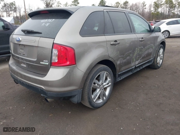 2012 Ford Edge SEL with VIN 2FMDK3J9XCBA67679, listed as a IAAI auction lot 41690401 with 191,536 mi miles. Bid and sale history available at carsss.com. Image 4.