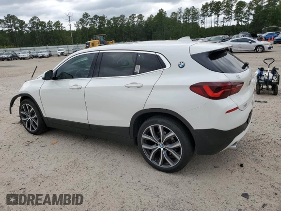 2022 BMW X2 sDrive28i with VIN WBXYH9C0XN5T46405, listed as a Copart auction lot 70291554 with 28,035 mi miles and Salvage Title. Bid and sale history available at carsss.com. Image 2.
