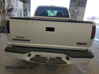 2002 GMC Sonoma SL with VIN 1GTCS19W828203307, listed as a Copart auction lot 74585494 with 106,956 mi miles and Salvage Title. Bid and sale history available at carsss.com. Image 6.