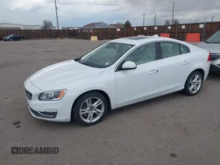 2015 Volvo S60 T5 Platinum with VIN YV1612TM2F1335209, listed as a IAAI auction lot 41722585 with 93,379 mi miles. Bid and sale history available at carsss.com. Image 17.