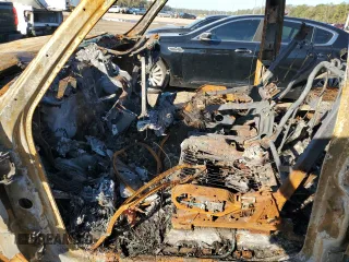 2004 GMC Sierra 2500HD z VIN 1GTHK23144F141847, wystawiony jako Copart lot #81376684 z przebiegiem Nie podano mil oraz Szkoda całkowita • Salvage title. Historia ofert i sprzedaży dostępna na DreamBid. Obrazek 7.