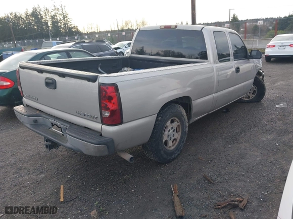 2004 Chevrolet Silverado 1500 Work Truck with VIN 2GCEC19T541158392, listed as a IAAI auction lot 41355324 with 1 mi miles. Bid and sale history available at carsss.com. Image 4.