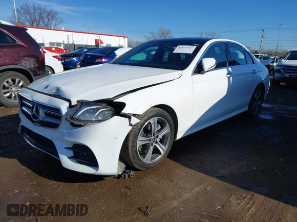 2019 Mercedes-Benz E-Class E 300 with VIN WDDZF4KB7KA544039, listed as a IAAI auction lot 41824267 with 67,072 mi miles. Bid and sale history available at carsss.com. Image 17.
