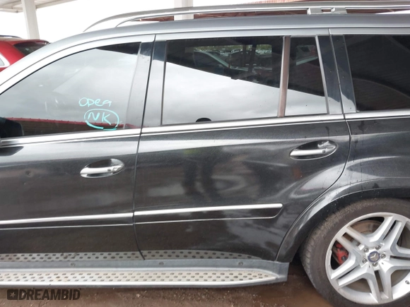 2012 Mercedes-Benz GL-Class GL 550 with VIN 4JGBF8GE4CA783163, listed as a IAAI auction lot 41756700 with 220,571 mi miles. Bid and sale history available at carsss.com. Image 14.