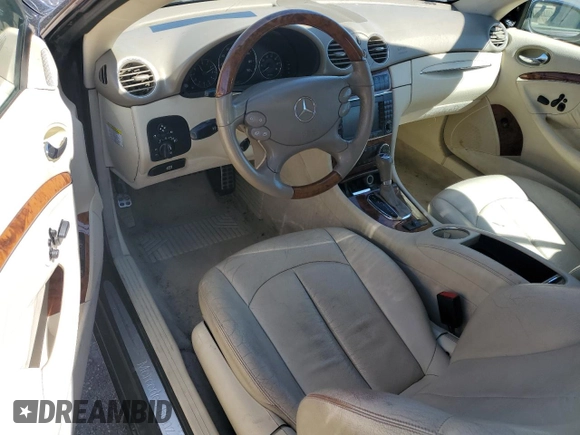 2008 Mercedes-Benz CLK 350 с VIN WDBTK56F18F255103, выставлен на аукционе Copart как лот 47955325 с пробегом Не указан миль и Списание • Salvage title. История ставок и продаж доступна на DreamBid. Изображение 8.