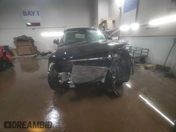 2021 Volvo XC90 Momentum z VIN YV4102CK7M1695703, wystawiony jako Copart lot #51755755 z przebiegiem 23 168 mil mil oraz Szkoda całkowita • Salvage title. Historia ofert i sprzedaży dostępna na DreamBid. Obrazek 14.