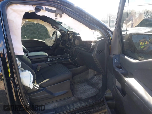 2023 Ford F-150 XL with VIN 1FTEW1EP8PFA77576, listed as a IAAI auction lot 40942745 with 29,653 mi miles. Bid and sale history available at carsss.com. Image 5.