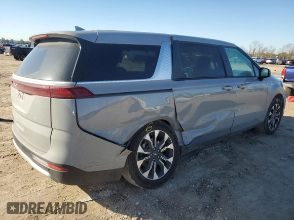2022 Kia Carnival EX with VIN KNDNC5H38N6138625, listed as a Copart auction lot 43135535 with 53,070 mi miles and Salvage Title. Bid and sale history available at DreamBid. Image 3.