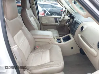 2004 Ford Expedition Eddie Bauer z VIN 1FMFU17L14LA32802, wystawiony jako IAAI lot #42409552 z przebiegiem 243 614 mil mil oraz . Historia ofert i sprzedaży dostępna na DreamBid. Obrazek 5.